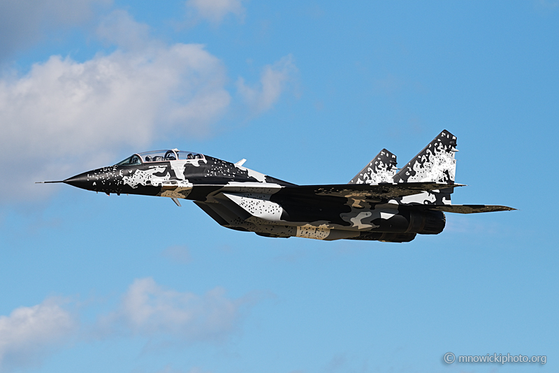 Z62_6793 copy.jpg - 1989 MIKOYAN-GURIVICH DESIGN BUREAU MIG-29UB  N29UB