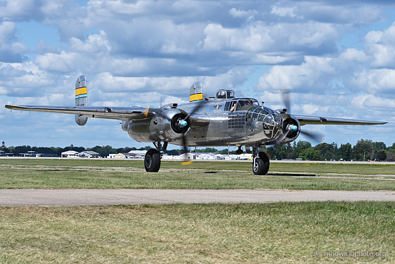 Z77_1763 copy.jpg - North American B-25J Mitchell "Miss Mitchell" C/N 44-29869, N27493