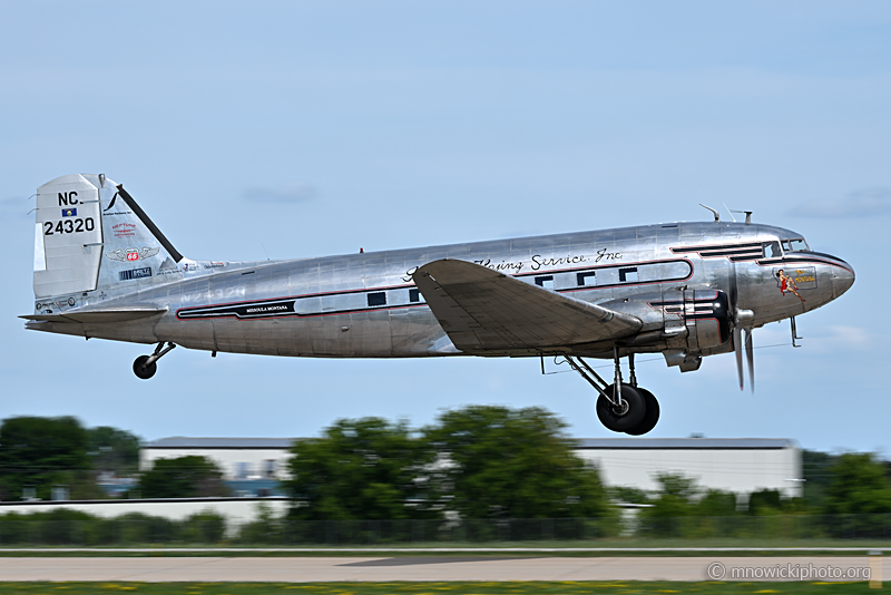 Z77_2858 copy.jpg - Douglas DC-3A-S1C3G C/N 20197, NC24320