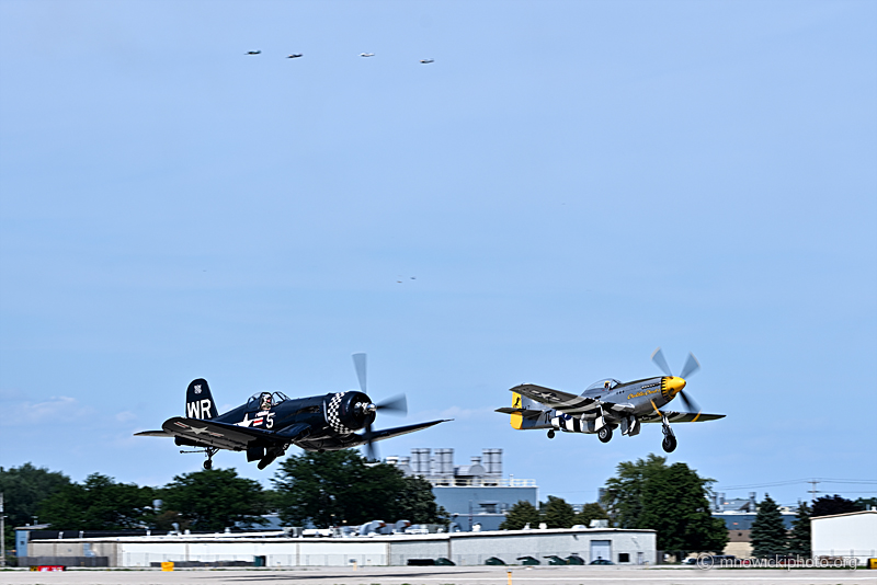 Z77_2979 copy.jpg - Chance Vought F4U-5 Corsair N179PT & North American F-51D Mustang "Charlotte's Chariot II" C/N 44-74977N, N251CS