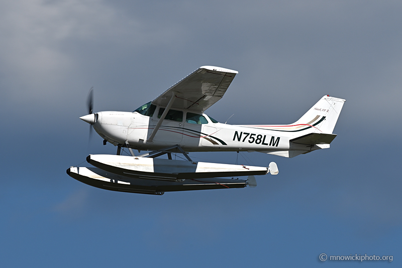 Z77_6293 copy.jpg - Cessna R172K Hawk XP C/N R1723181, N758LM