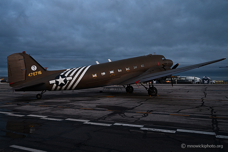 Z62_5588 copy.jpg - 1944 DOUGLAS DC3C-S4C4G  sn33048 N8704 