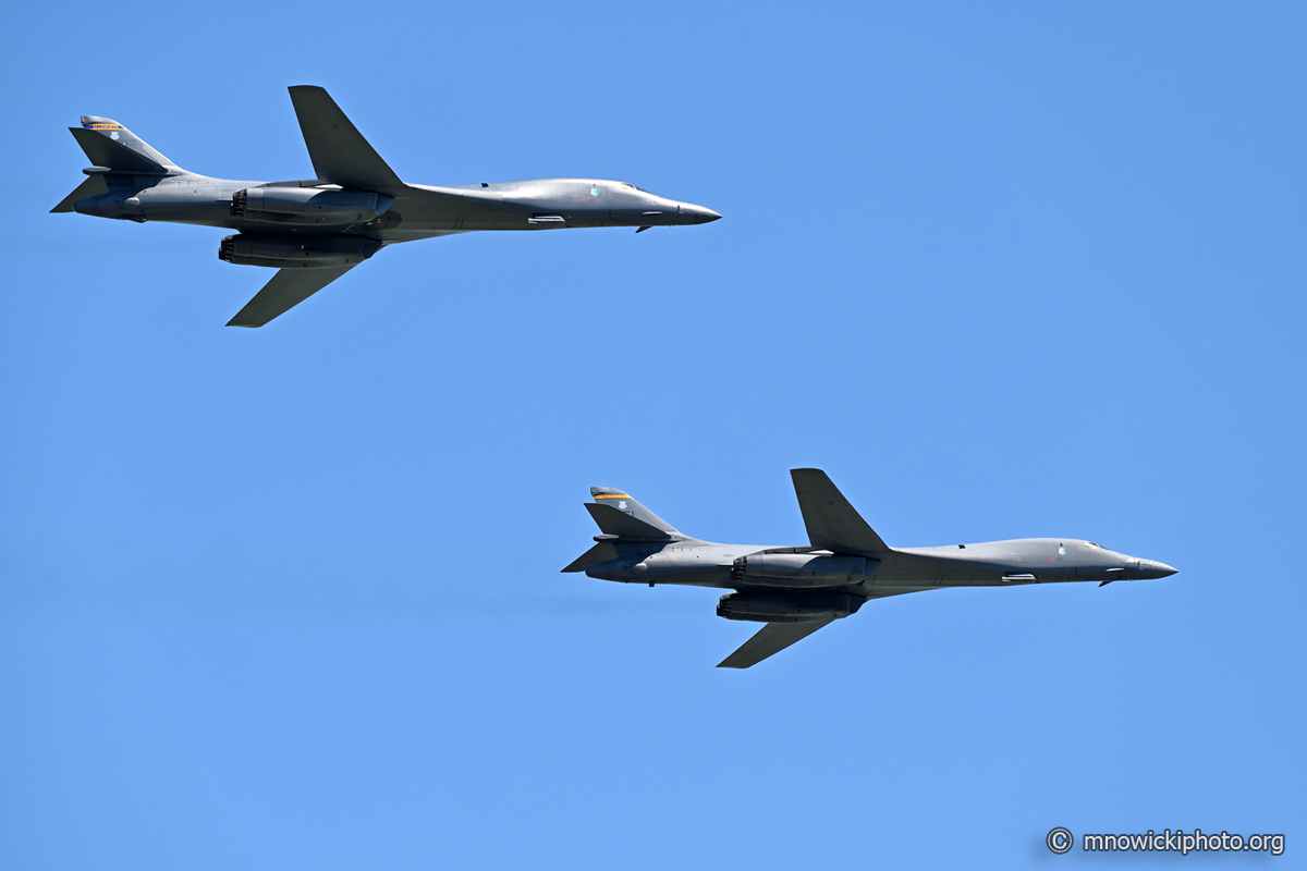 MN6_1882 copy.jpg - Rockwell B-1B Lancer 86-0104 & other B1B Lancer from Ellsworth AFB, NM  (2)