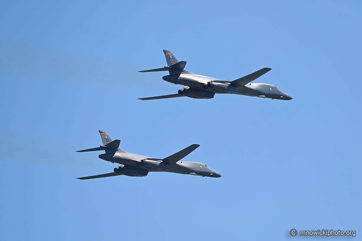 MN6_1924 copy.jpg - Rockwell B-1B Lancer 86-0104 & other B1B Lancer from Ellsworth AFB, NM  (3)