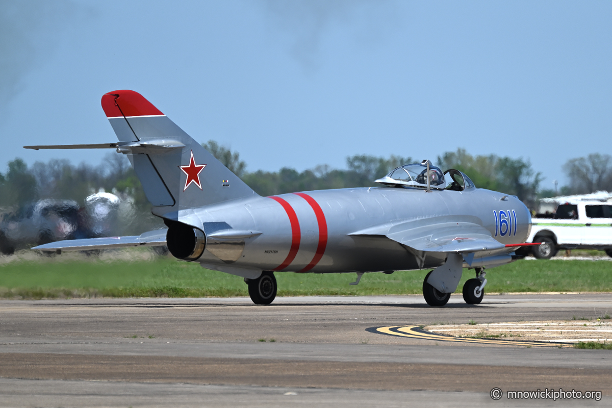 MN6_3162 copy.jpg - PZL Mielec Lim-5 (MiG-17F) C/N 1C1611, N217SH  (2)