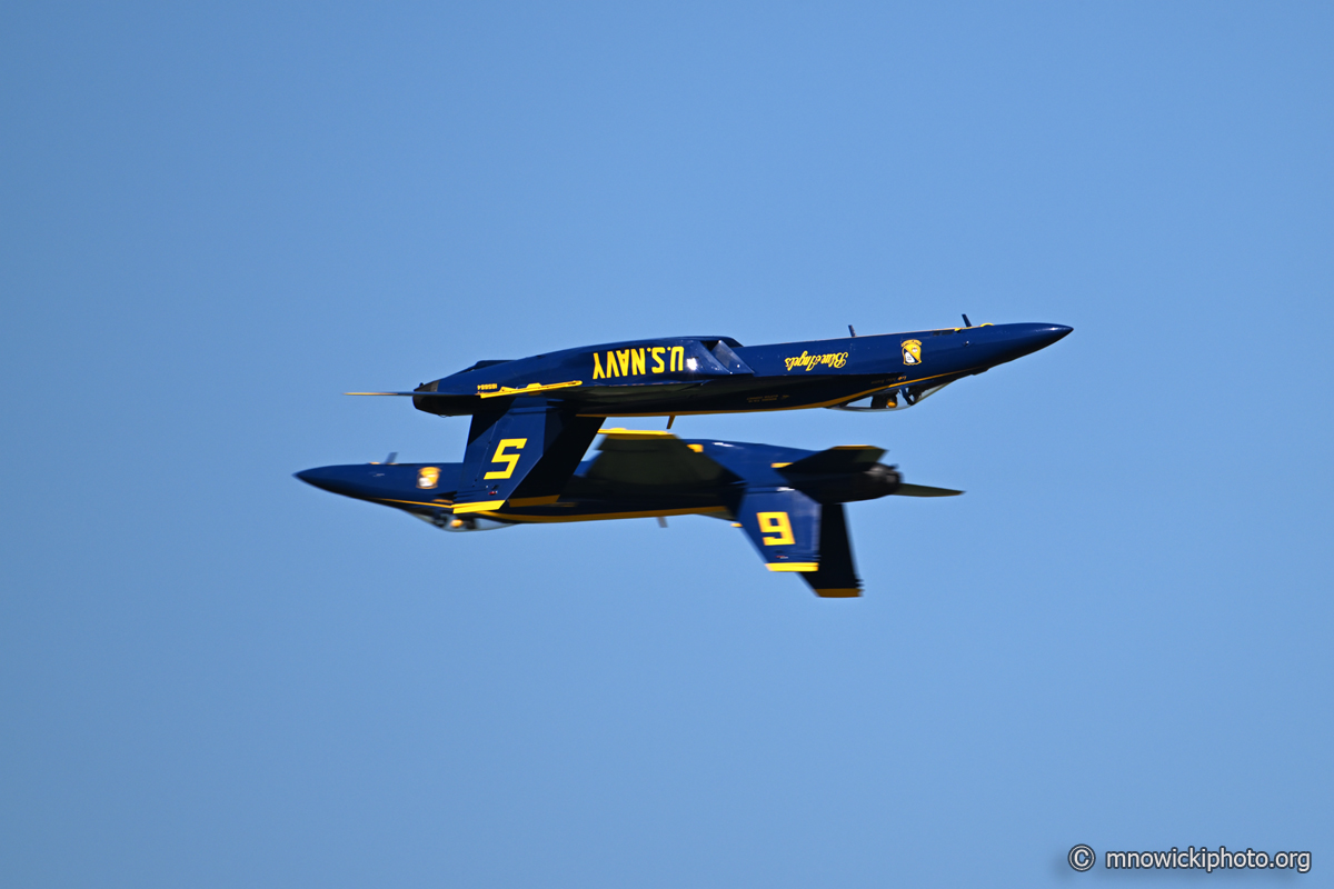 MN9_1189 copy.jpg -  "Blue Angels" crossing.  (2)