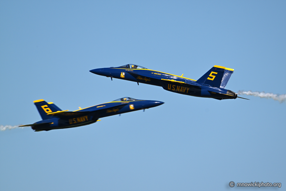 MN9_1210 copy.jpg -  "Blue Angels" crossing.  (3)