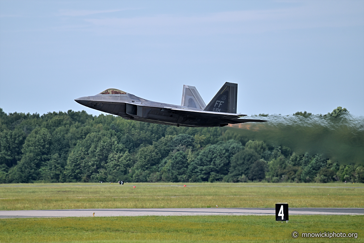 MN8_5734 copy.jpg - F-22 Raptor 05-4104  (5)