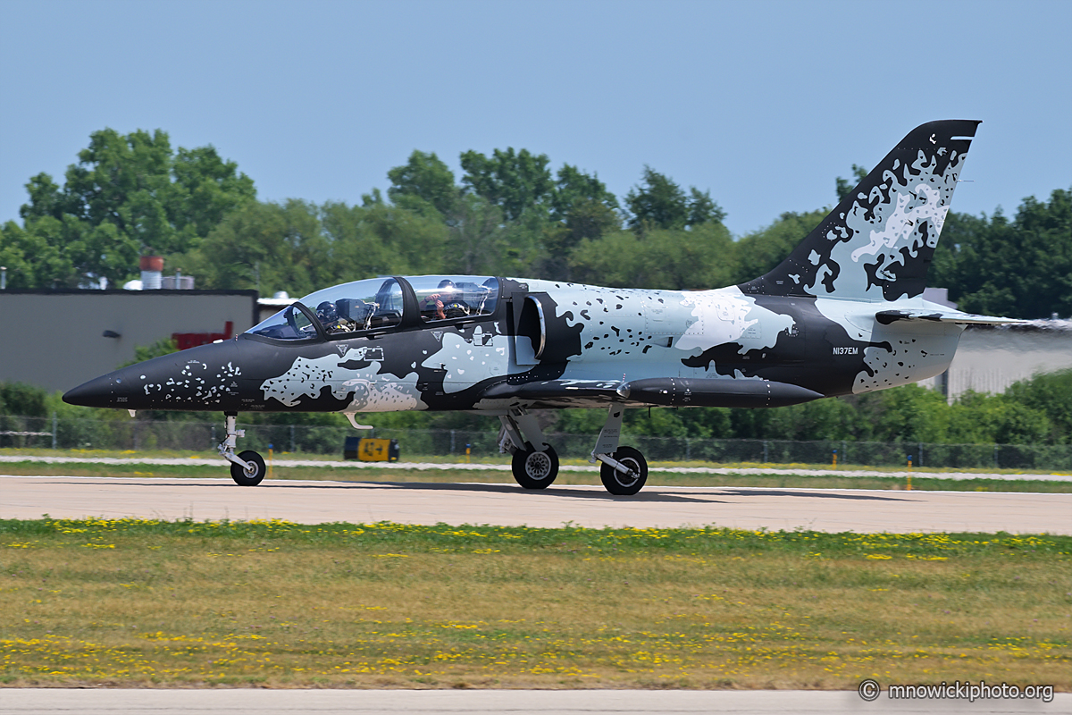 MN8_3147 copy.jpg - Aero Vodochody L-39 Albatros C/N PA031615, N137EM