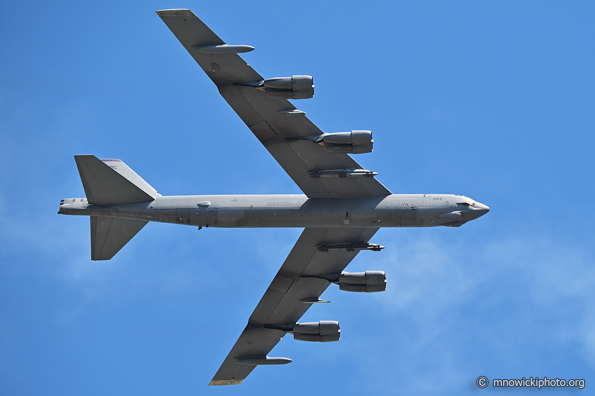 MN8_7020 copy.jpg - B-52H Stratofortress 60-0015  (3)