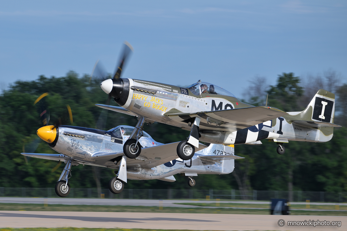 MN9_9437 copy.jpg - North American F-51D Mustang  C/N 44-75452, NL74190  &  North American P-51D Mustang C/N 44-72339, NL51JC  