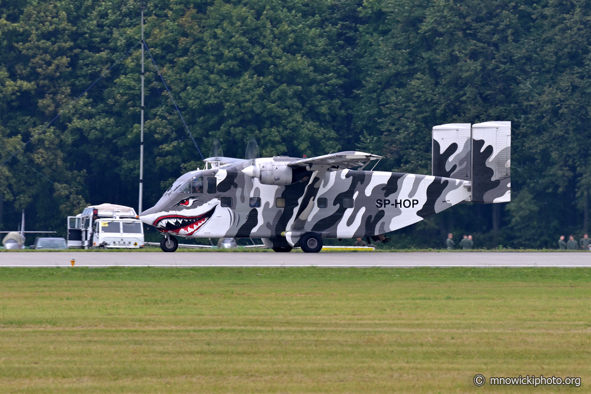 MN8_0003 copy.jpg - Short SC-7 Skyvan C/N SH1906, SP-HOP