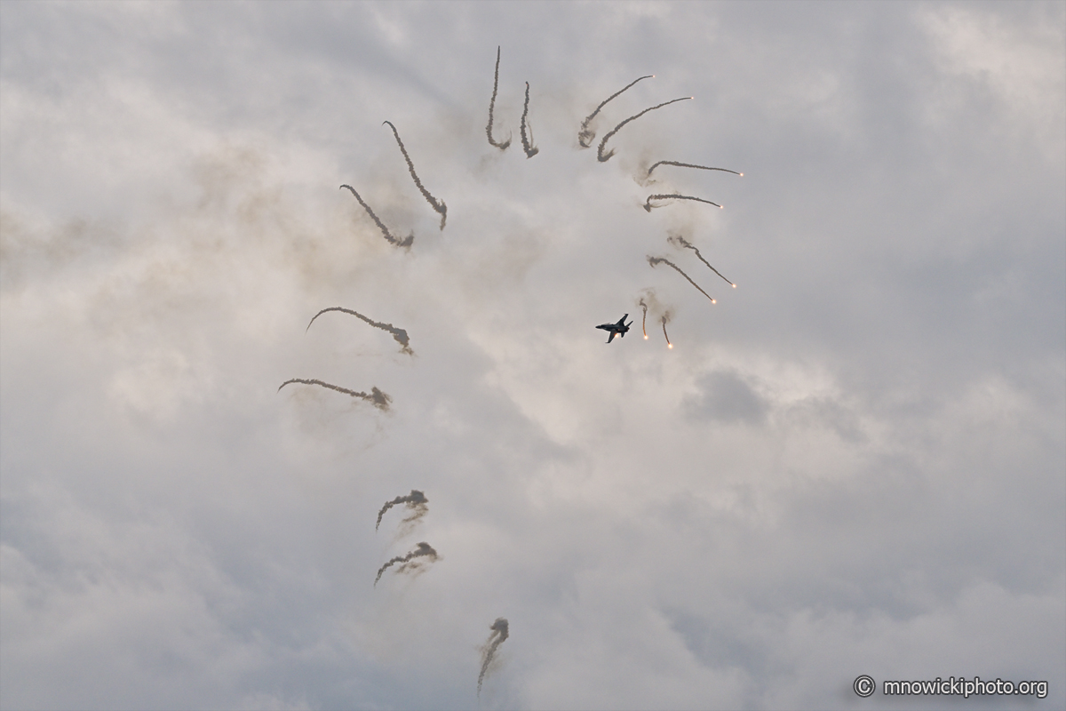 MN9_3466_01 copy.jpg - Finnish F/A-18C Hornet HN-415 C/N 1391/FNC015  (2)