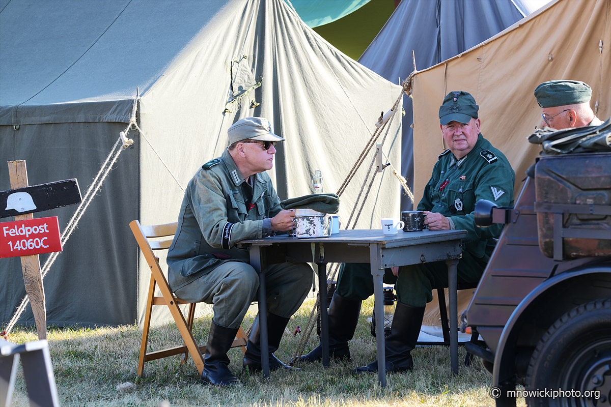 MN9_6576 copy.jpg - Reenactors. German soldiers. 