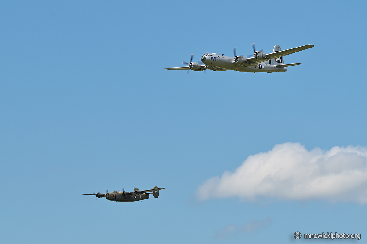 MN8_7087 copy.jpg - Boeing B-29A Superfortress "Fifi" C/N 44-62070, NX529B  &  Consolidated Vultee RLB-30 Liberator "Diamond Lil" C/N 18, N24927  (2)