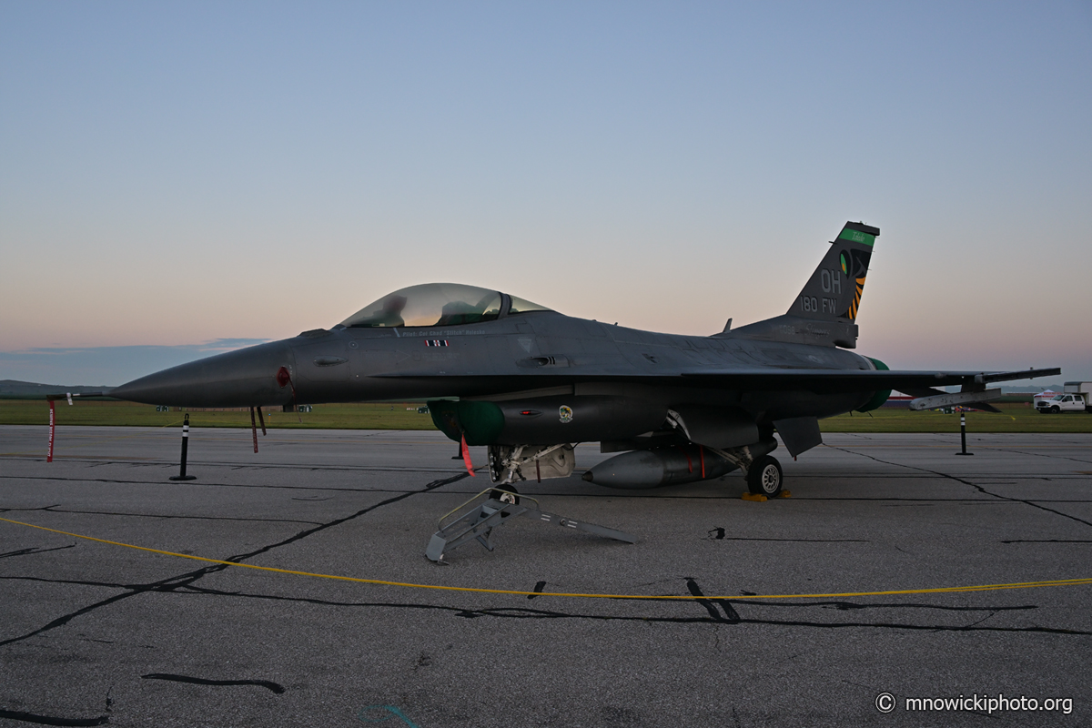 MN9_4788 copy.jpg - F-16CM Fighting Falcon 89-2098  (2)