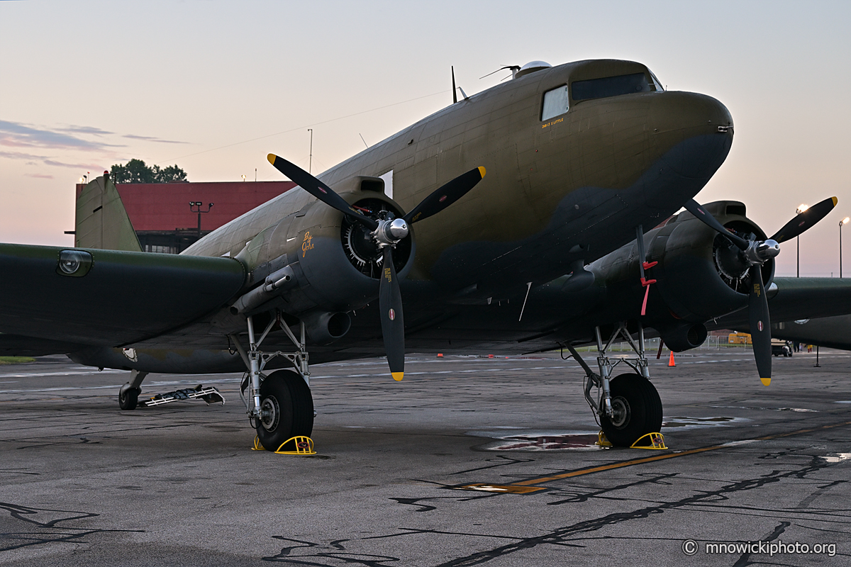 MN9_4790 copy.jpg - Douglas DC-3 "Beach City Baby" C/N 4865, N34DF