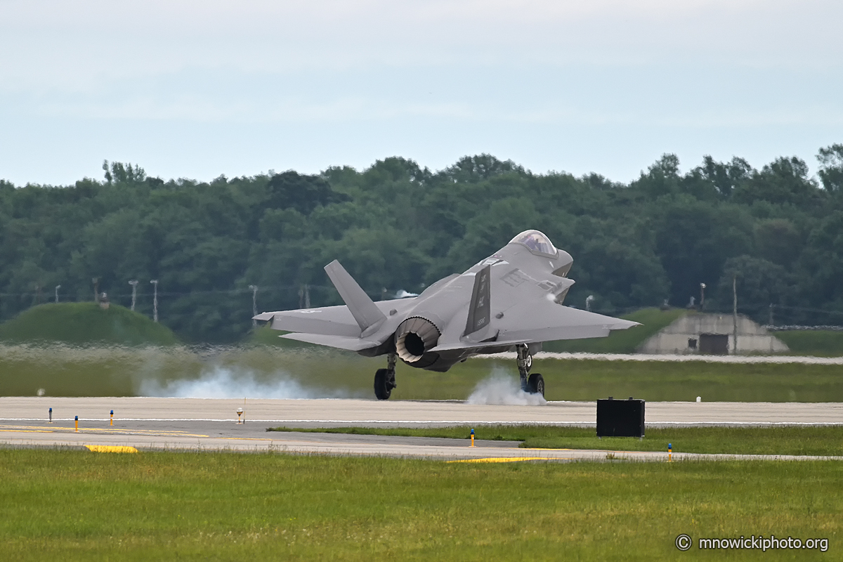 M81_0063_01 copy.jpg - Lockheed Martin F-35A Lightning II  20-5586  (7)