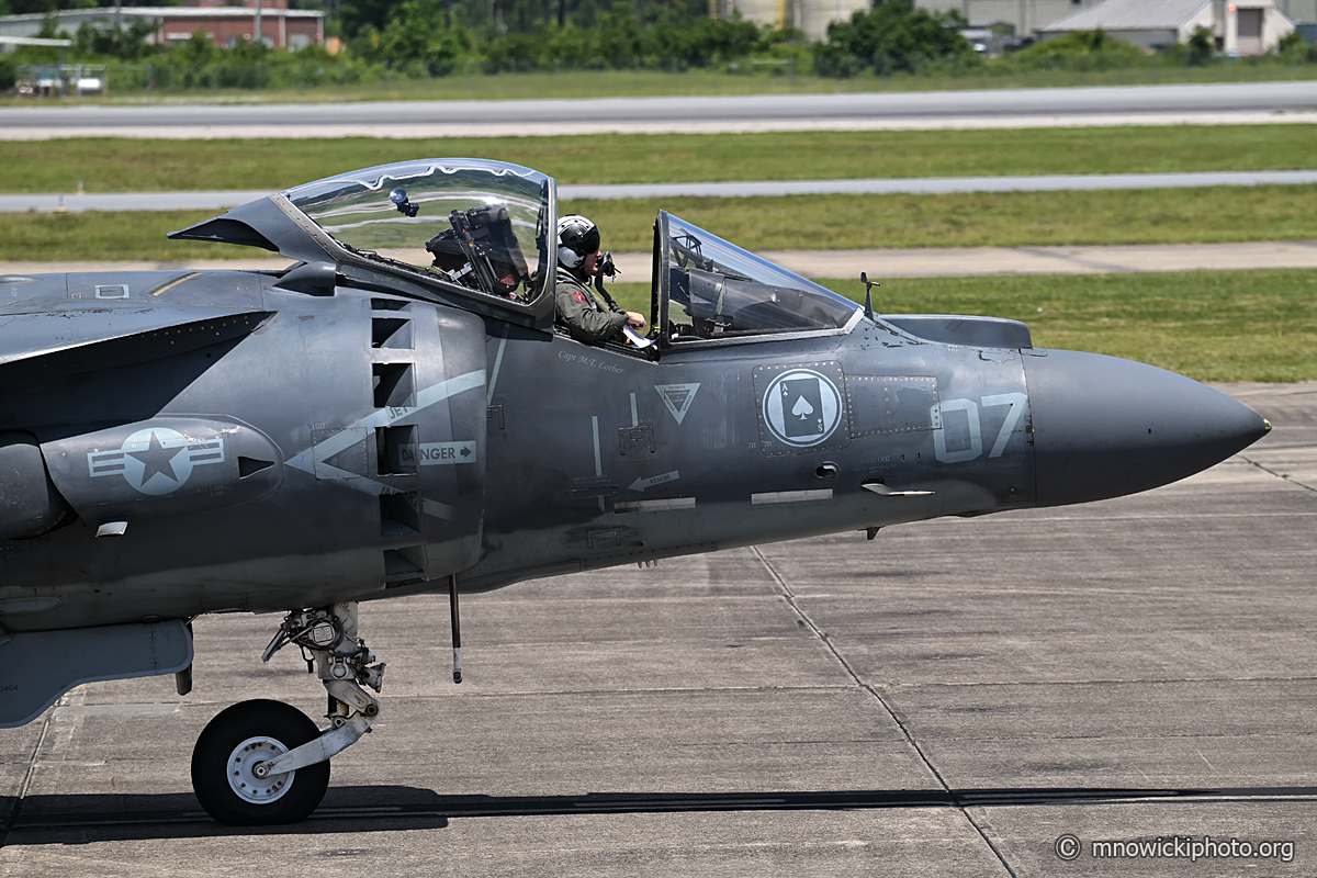 M81_4956 copy.jpg - AV-8B Harrier 165389 CG-07  (2)