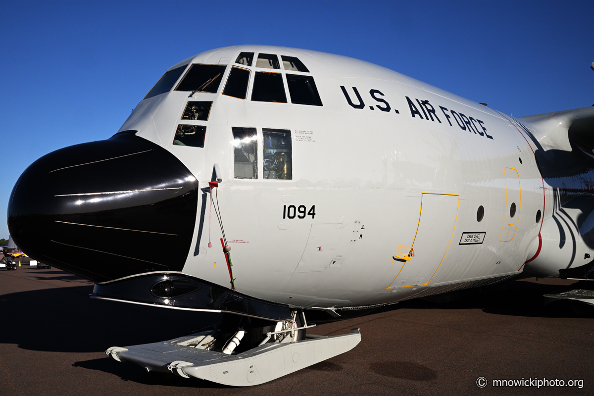 M80_5873_01 copy.jpg - LC-130H Hercules 92-1094  (2)