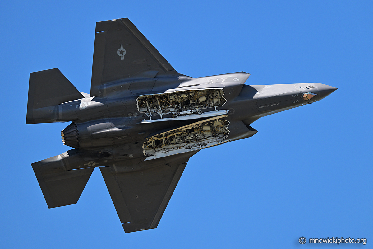 M81_4500 copy.jpg - F-35A Lightning II 22-5692  (3)