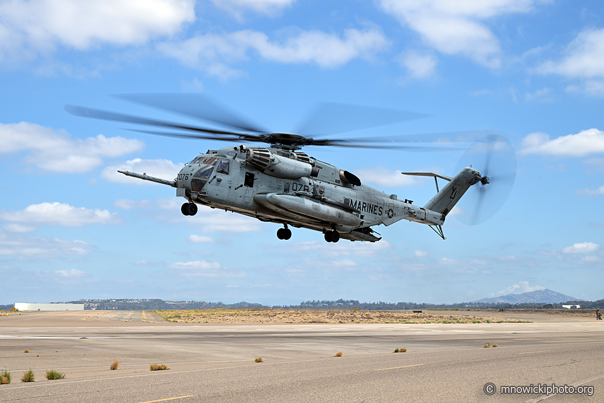 DSC_3740 (2) copy.jpg - HMM-465 CH-53E Super Stallion 163076  (2)