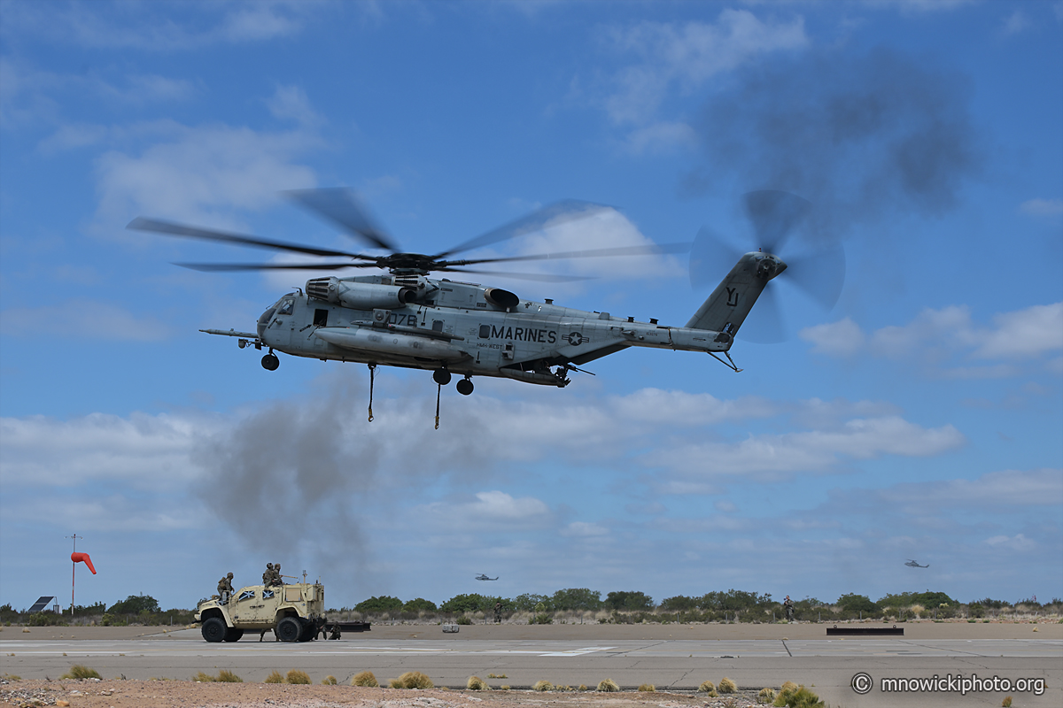DSC_3860 (2) copy.jpg - HMM-465 CH-53E Super Stallion 163076  (4)
