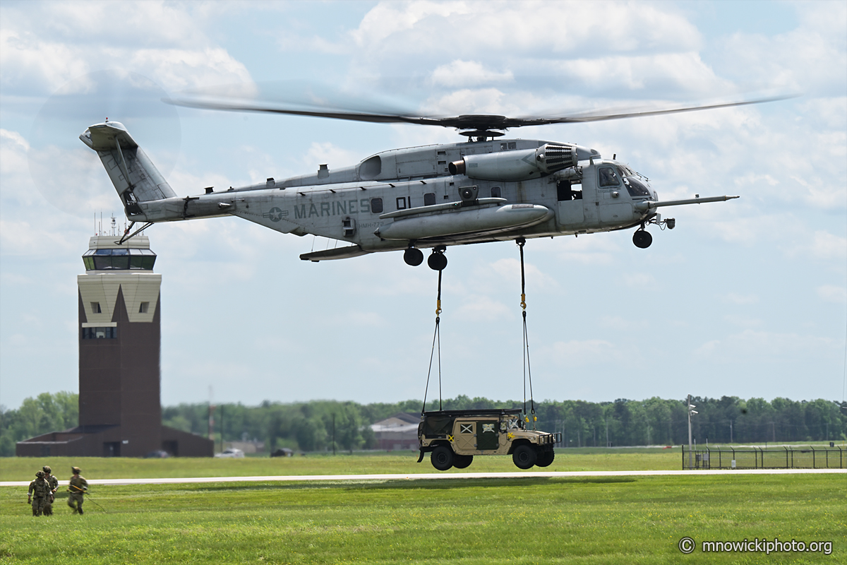 M80_8370 copy.jpg - CH-53E Super Stallion 165346  (2)