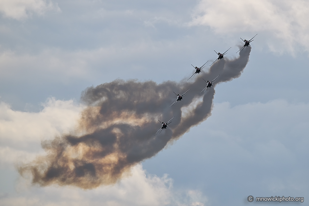 M81_5038 copy.jpg - USAF Thunderbirds Aerial Demonstration Team   (5)