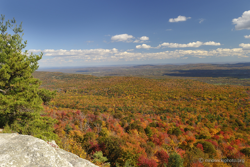 _D3S5700.jpg - Minnewaska Lake 3