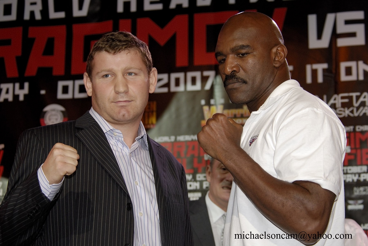 Ibragimow-&-Holyfield.jpg - Ibragimow vs Holyfield