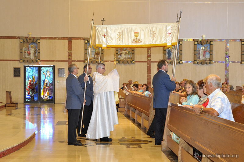 _D3S1272.jpg - Procesja w Sanktuarium Matki Bożej Częstochowskiej.