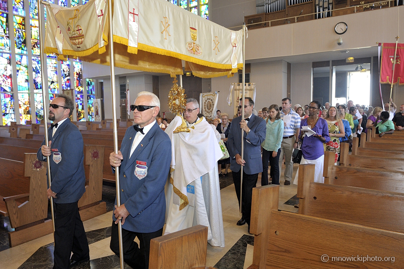 _D3S1286.jpg - Procesja w Sanktuarium Matki Bożej Częstochowskiej.